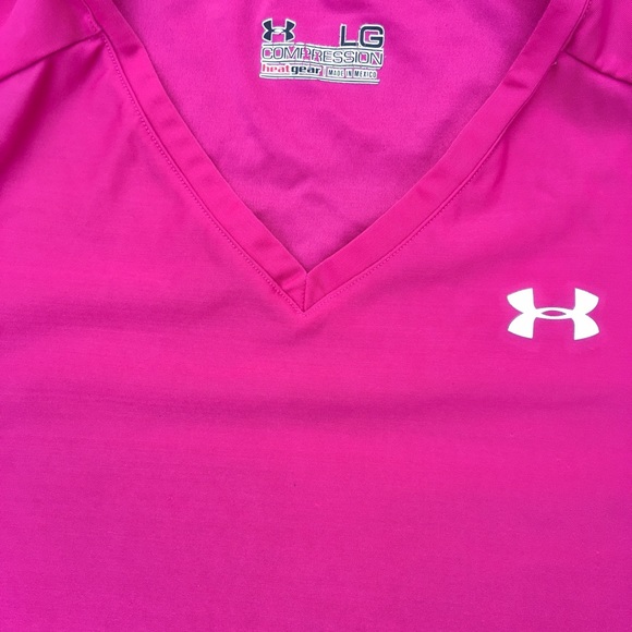 UA Compression HeatGear V-Neck - Picture 3 of 4